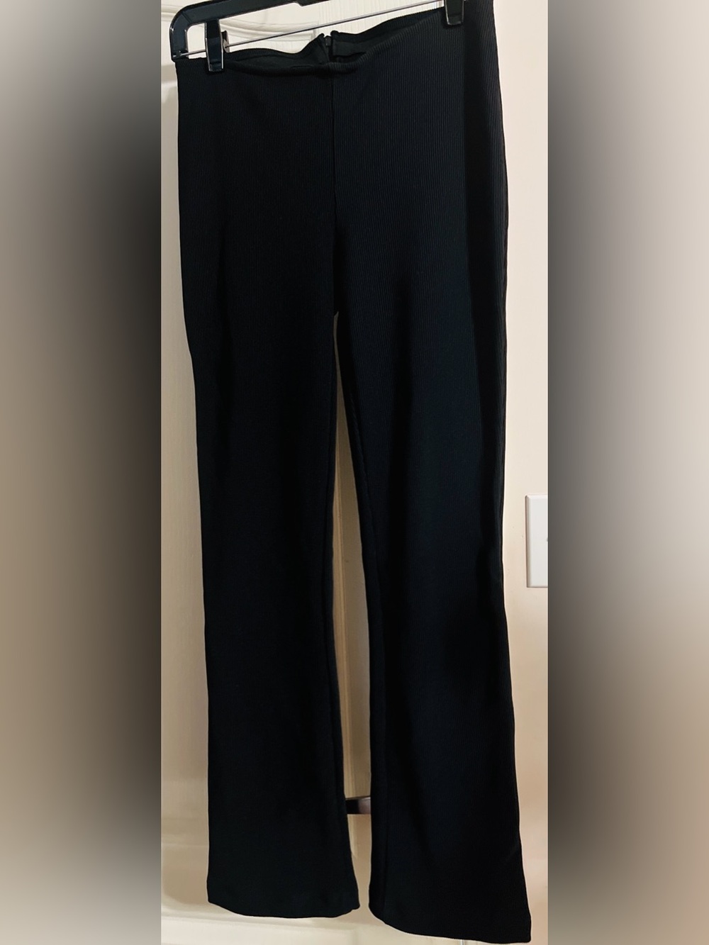 Black Straight-Leg Women's Pants — Sleek Everyday Wear